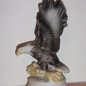 Vintage Bisque Ceramic/Porcelain Bald Eagle Standing On A Log Figurine Statue